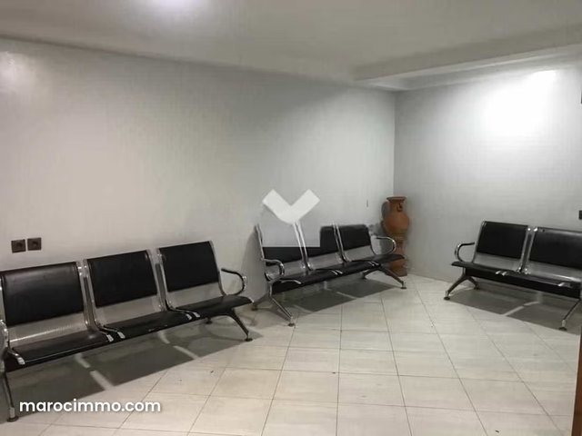 Bureau à Vendre de 150.0 m² à Salé, Cherkaoui Marzouka — 2
