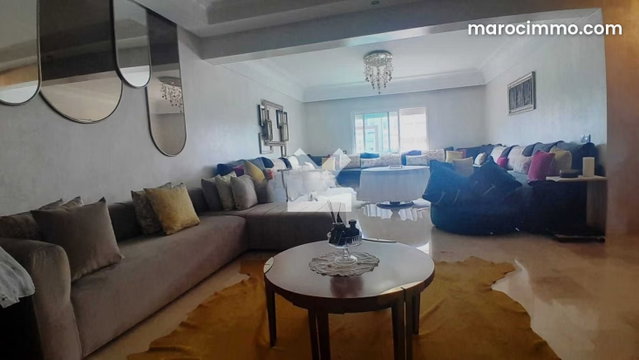 Appartement à Vendre de 172.0 m² à Casablanca, Derb Omar — 4