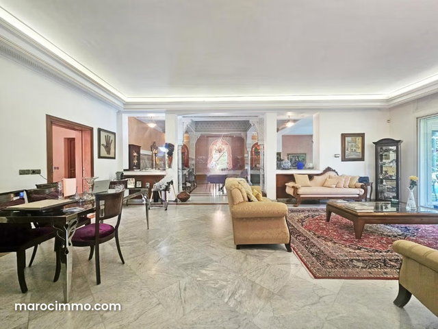 Villa à vendre à Casablanca Californie: 1070 m² avec piscine — 4