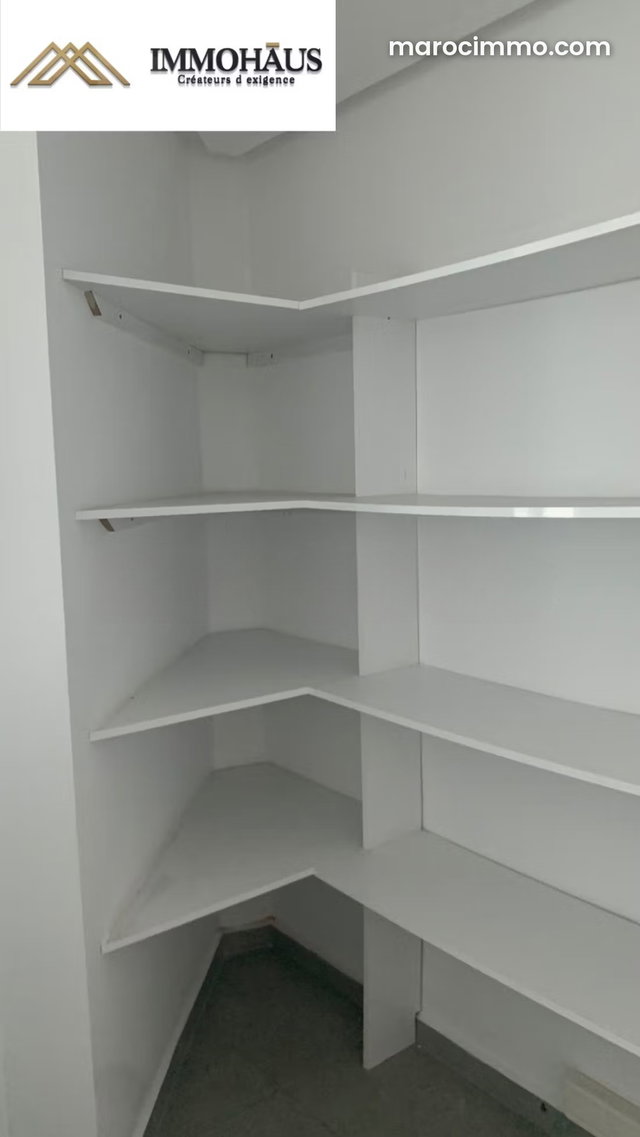 Location plateau bureau — 3