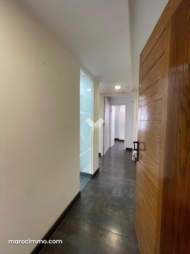 Bureau à Louer de 350.0 m² à Casablanca, Ain Sebaa — 5