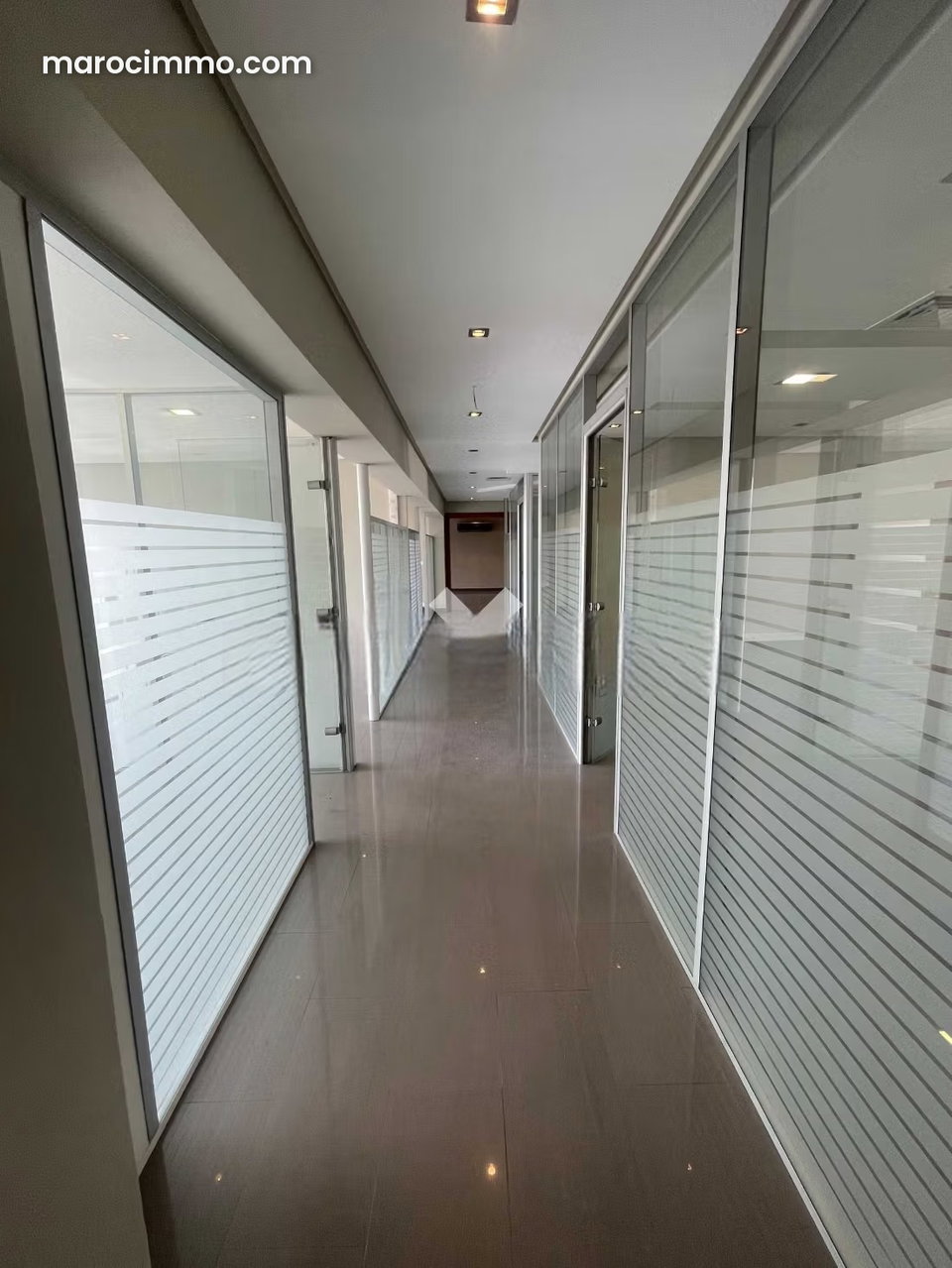 Bureau à Louer de 350.0 m² à Casablanca, Ain Sebaa