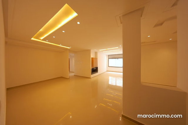 For Sale: Apartment in Hay Atlas Fès. Total Area 181 m². Elevator and Parking — 2