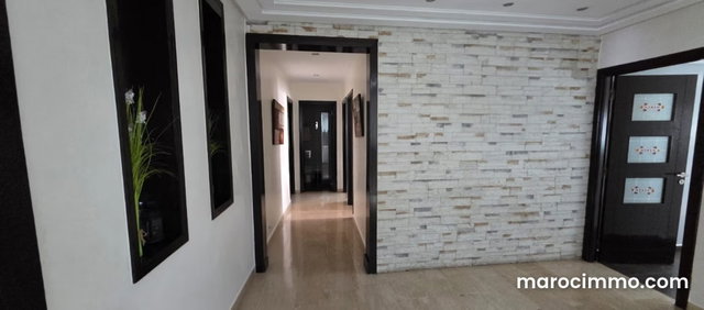 Appartement trois chambres vide à louer — 3