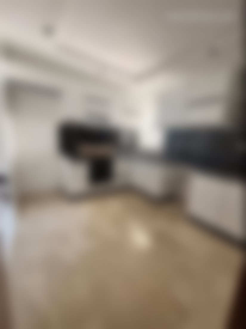 فيلا فاخرة مشمسة للبيع بحي رميلات في طنجة