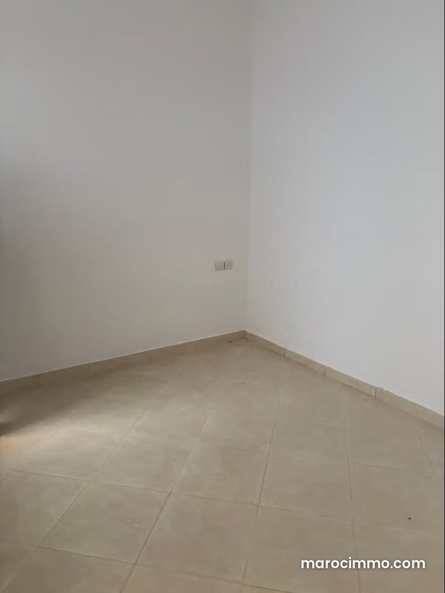 Beautiful House for Sale in Fnideq. 6 Large Rooms — 4