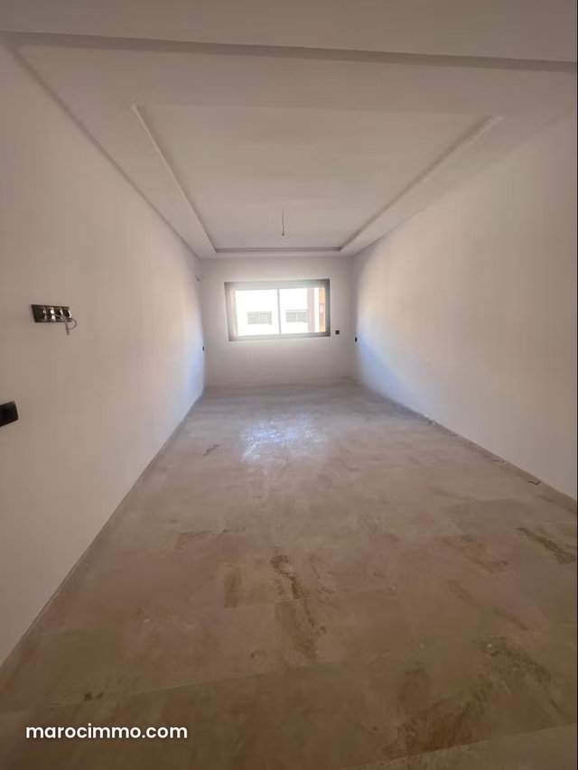 Apartment for rent in Samlalia. 2 comfortable bedrooms. Terrace and elevator — 3