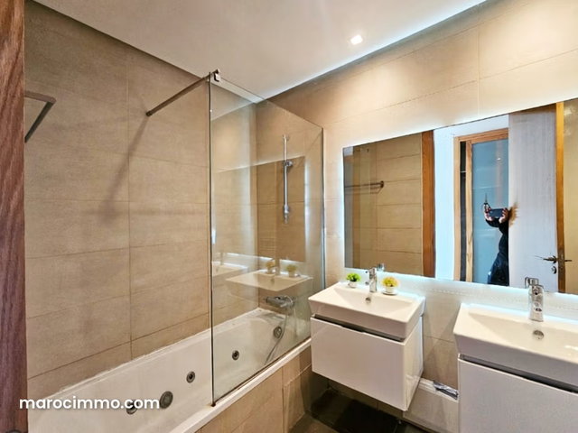 2-Bedroom Furnished Apartment in Sunny Ain Diab, Casablanca — 4