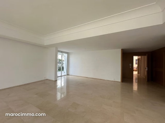 Appartement à louer à CFC — 2