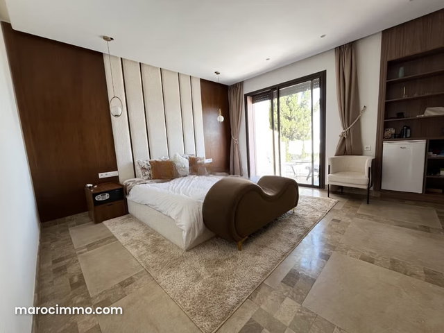 Villa Front de Golf à Vendre – Route de l’Ourika, Marrakech, 4 Chambres, Piscine et Hammam, Expo Sud — 2