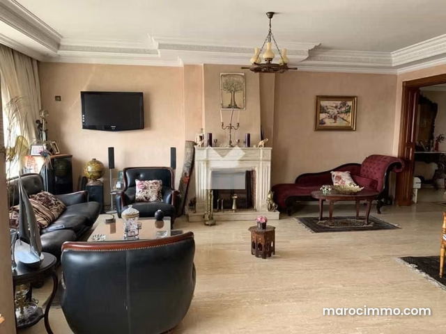 Appartement à Vendre de 212.0 m² à Casablanca, Triangle D'Or — Casablanca