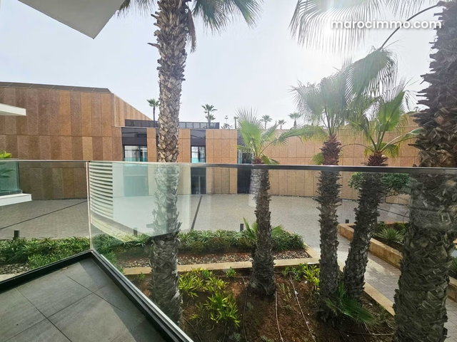 2-Bedroom Apartment with Unobstructed View in Ain Diab, Casablanca — 2