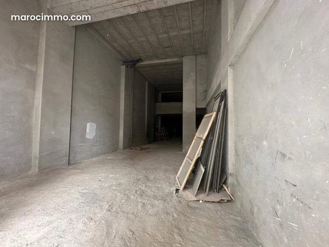 Commercial space for rent on Bd D'AIN TAOUJTATE — 4