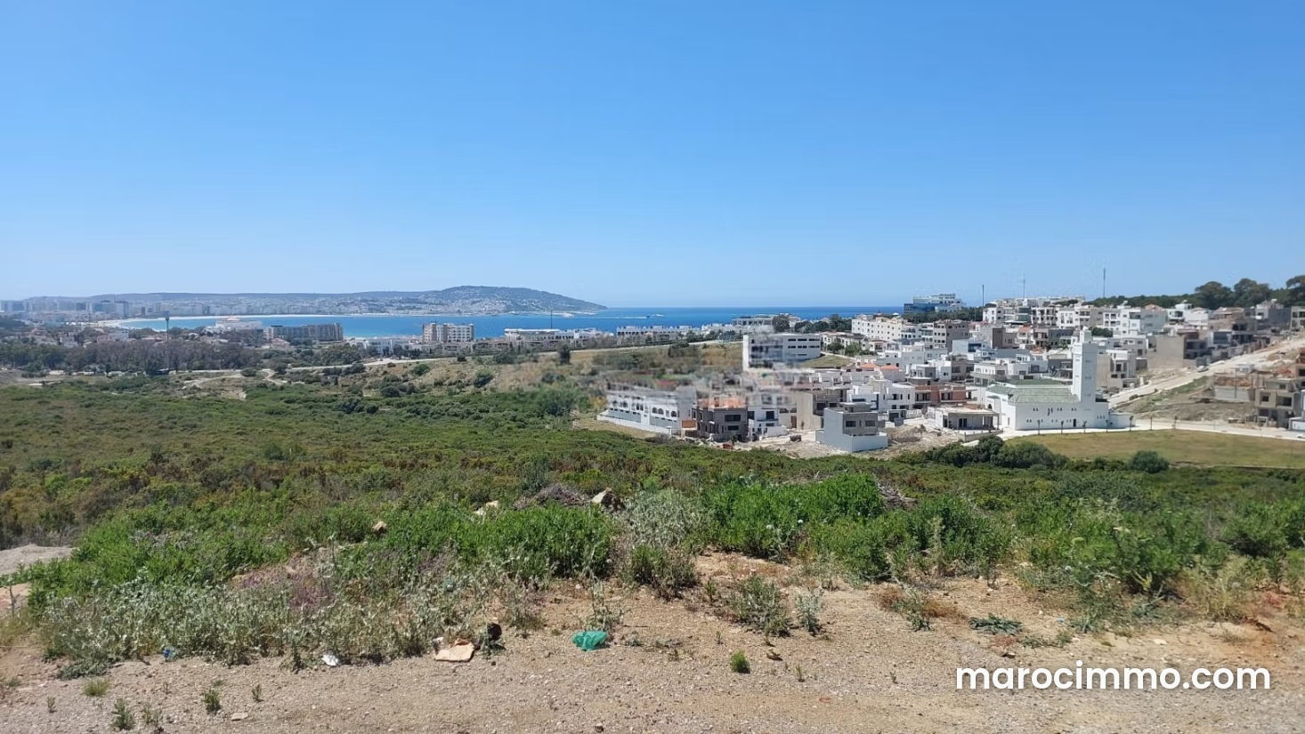 Terrain 25 000 m² vue mer à Malabata, Tanger — Tanger