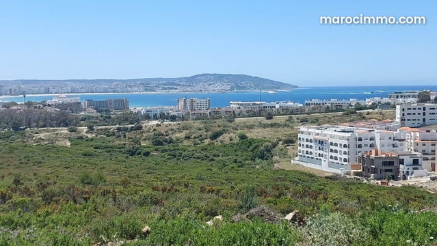 Land Plot for Sale in Malabata Zone Building — 2