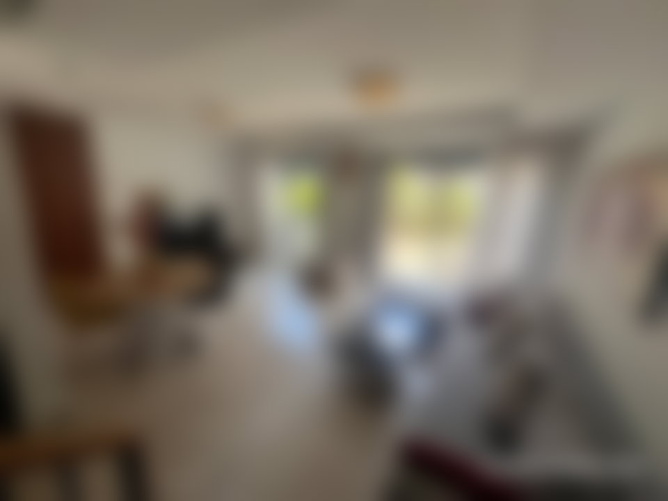 شقة مفروشة بترّاس مشمس للإيجار بفيل فيرت بوسكورة