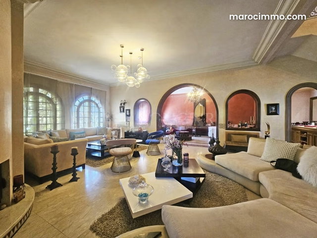 Villa de charme à vendre à Ain Diab dans un lotissement sécurisé — 4