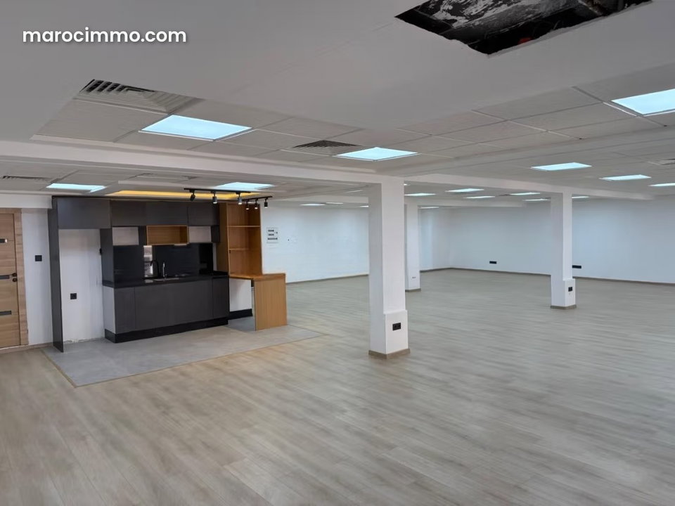 Office for Rent in Guéliz, 198 m²