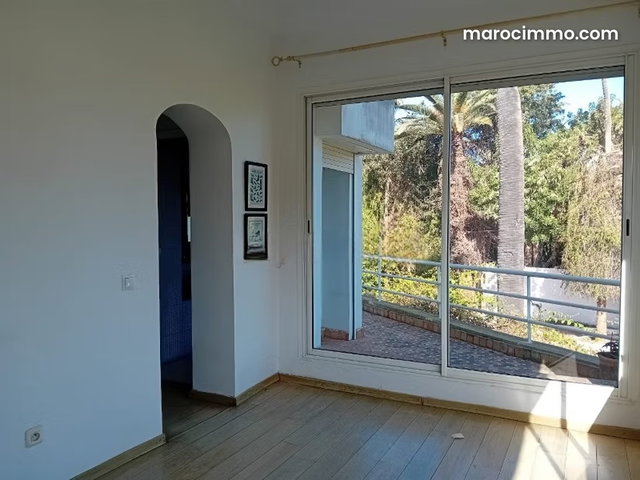 Villa à louer à AIN DIAB — 4