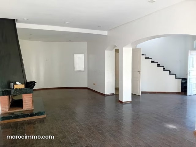 Villa à louer à AIN DIAB — 3