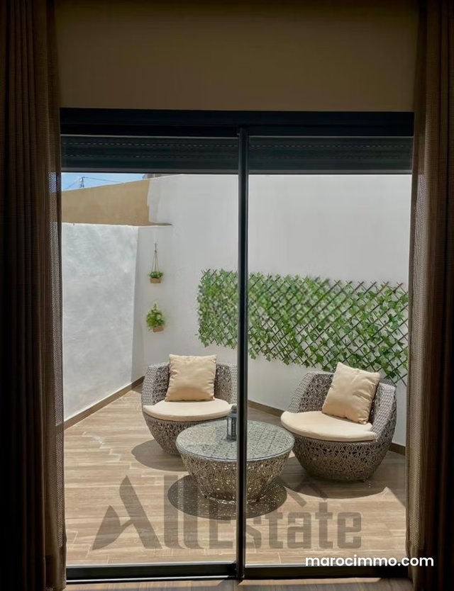Studio meublé neuf à louer Oasis, Casablanca — 3