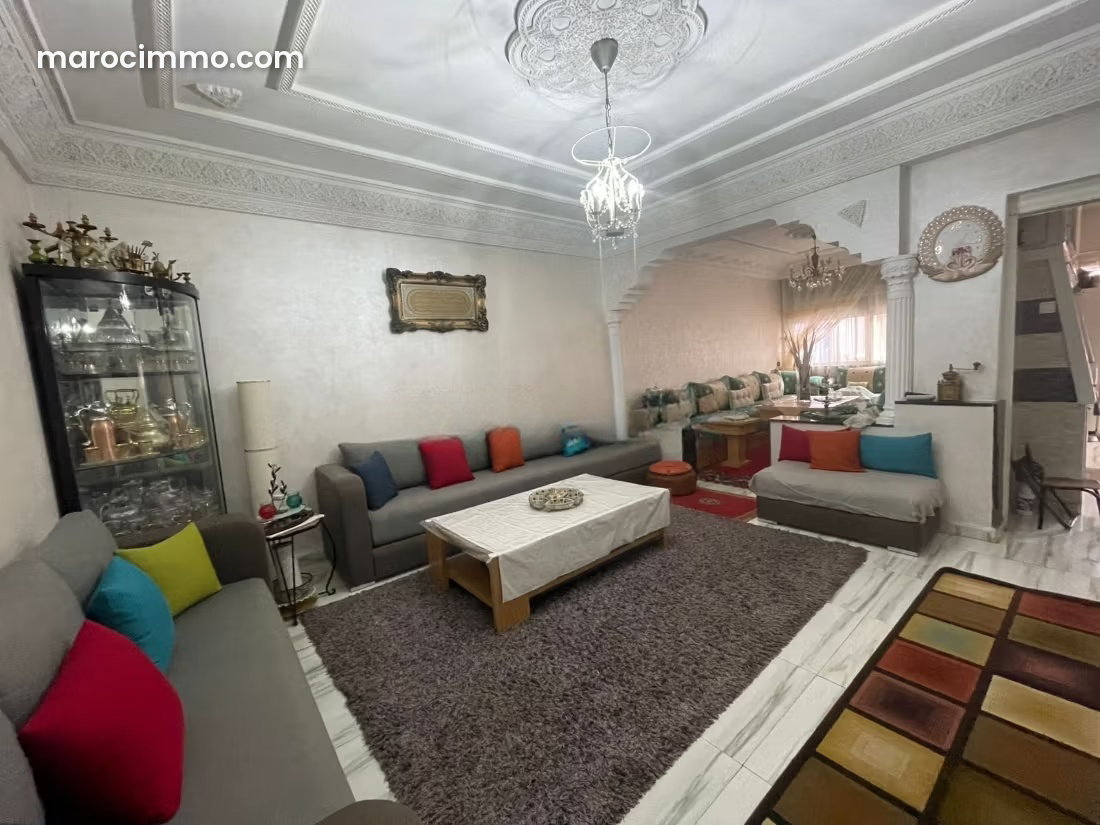 شقة بحديقة خاصة للبيع بحي أكدال الرباط — الرباط