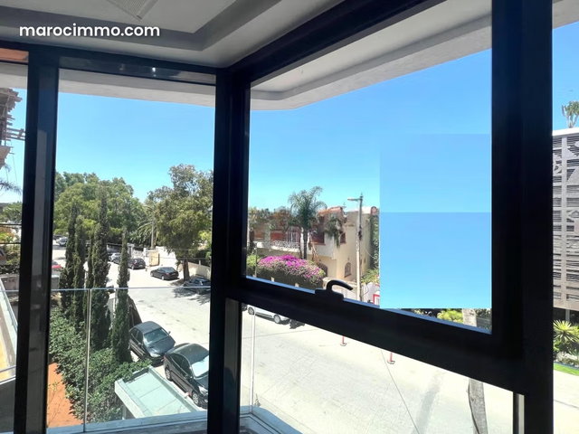 Magnifique bureau de 66m2 au quartier Oasis — 4