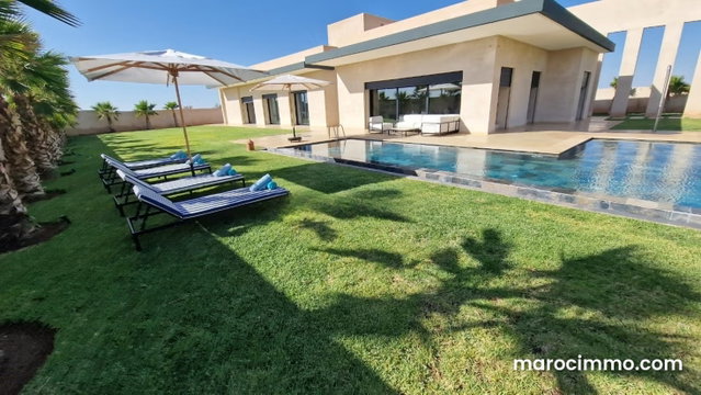 Luxury Villa with Panoramic View of the Atlas — 3