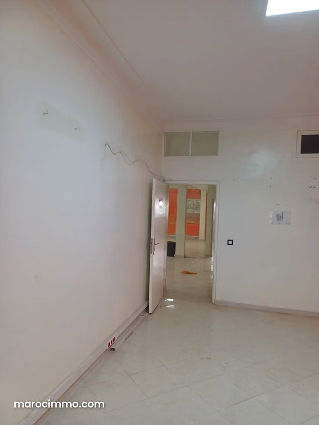 À louer: Deux plateaux de bureaux à Hay AL Massar — 5