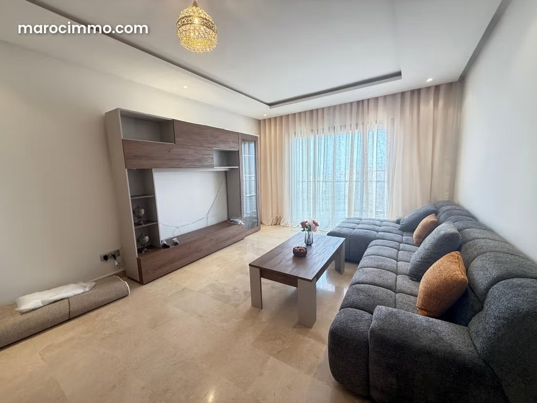 Furnished 100 sqm Apartment, Riyad, Rabat, Views and Natural Light — Rabat