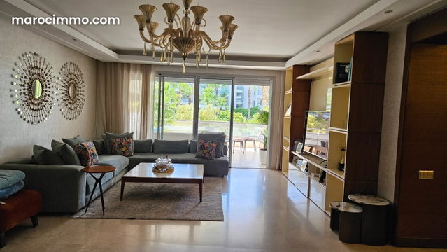 Appartement à l'achat à Ain Diab Extension. 3 chambres. Vue sur mer — 4