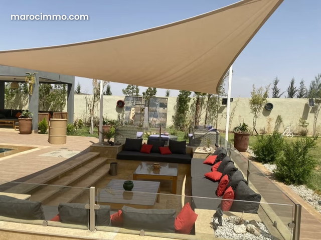 Villa de charme à vendre de 400m2 — 3