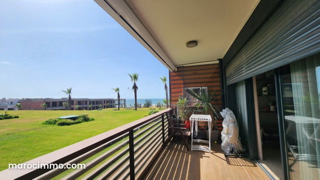 À louer Bel appartement traversant — 4