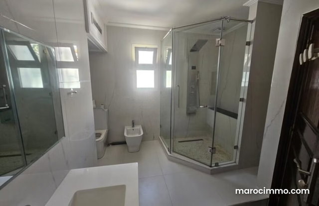 Villa a tanger en vente quartier residentiel surface 574 m² — 4