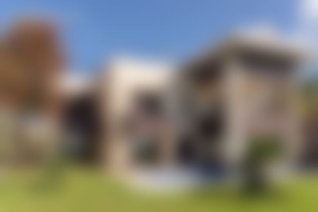 560 m² Villa with Pool and Garden, Al Qods, El Jadida — El Jadida