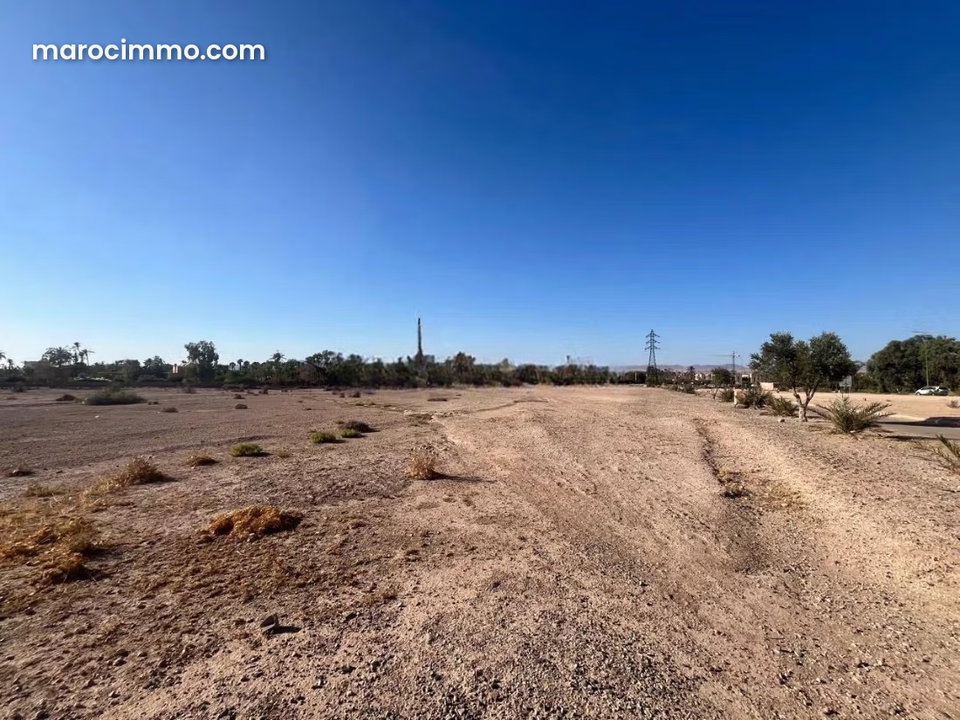 Palmeraie Terrain de 3400m² pour villa