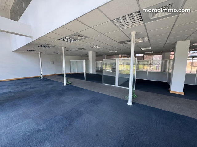 Bureau Prime 580 M² Aménagé situé au Zénith — 4