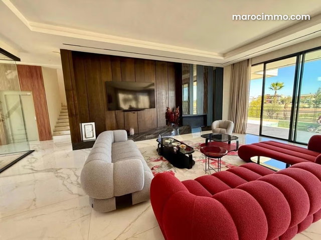 Villa au coeur d'un prestigieux golf — 4