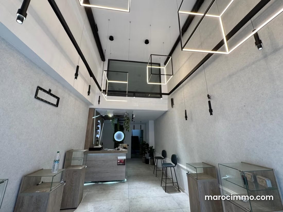 150 sqm Commercial Premises for Sale in Californie, Casablanca — Casablanca
