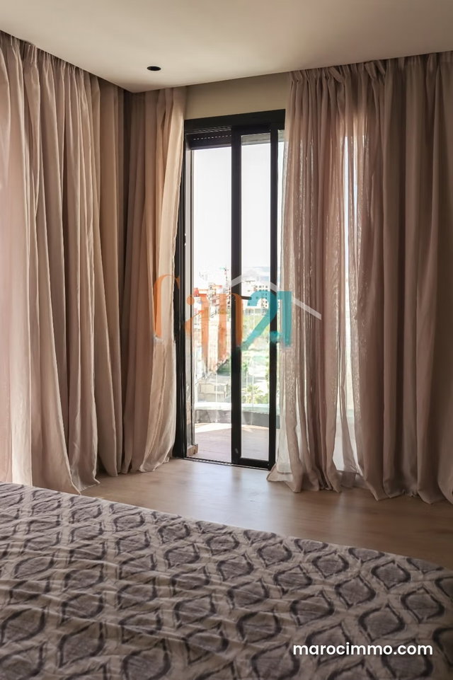 Magnifique appartement avec terrasse a louer — 3
