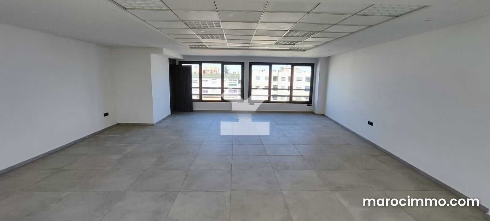 123 m² Office with Garage and Elevator, Agdal, Rabat — Rabat