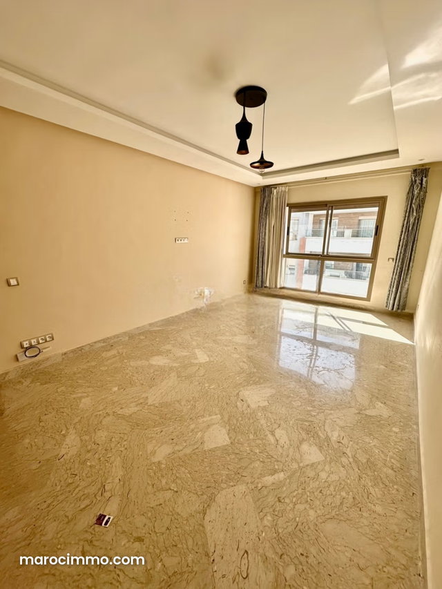 Unfurnished 67m² Apartment for Rent — 3