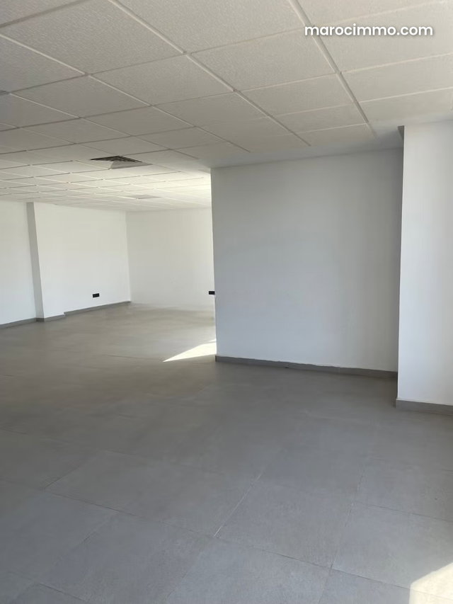 Bureau Prime 88 M² Neuf — 2