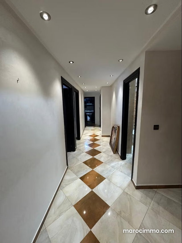 Appartement au cartier admin — 5