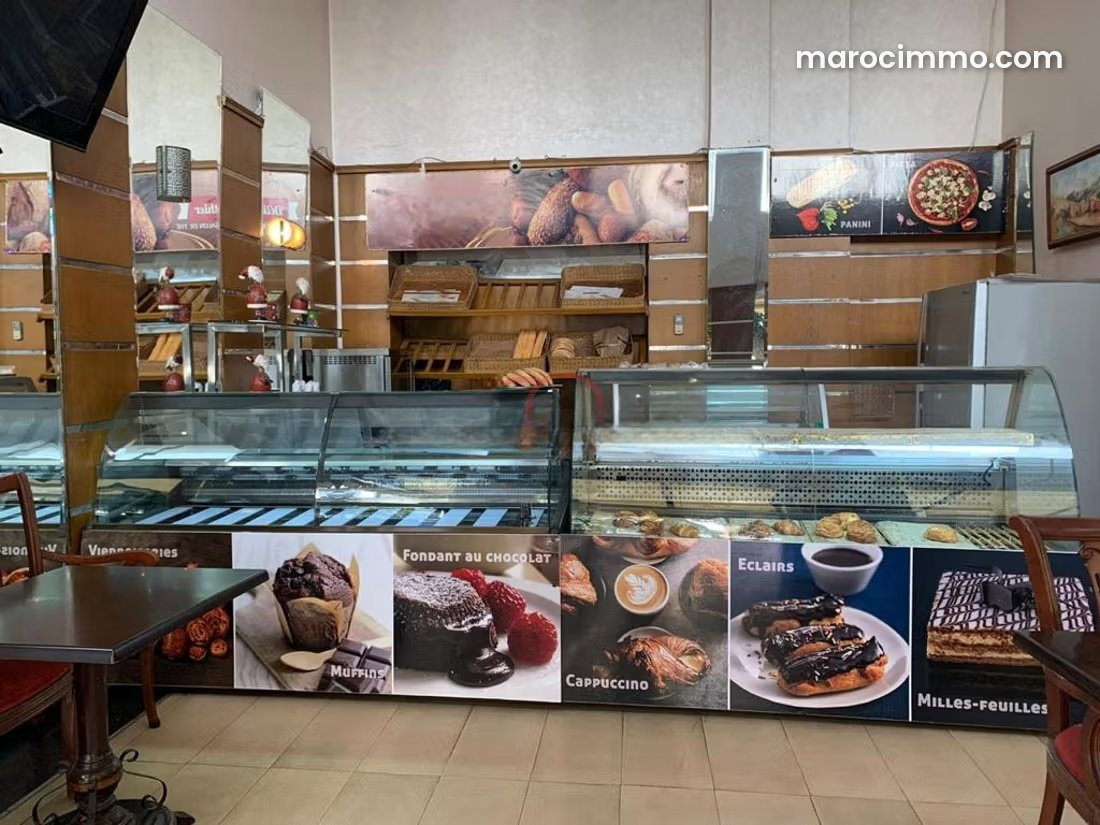 184 sqm Commercial Premises with Three Street-Facing Storefronts, Gauthier, Casablanca — Casablanca