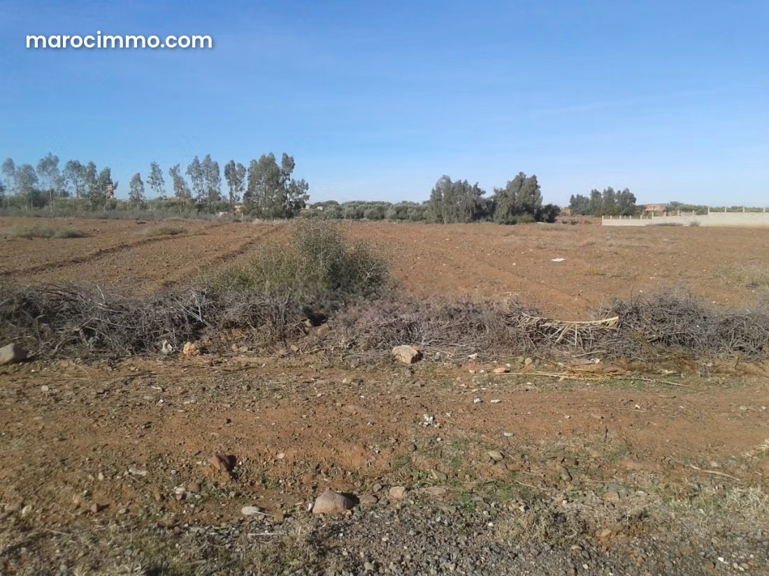 أرض مطلّة على الأطلس بطريق أوريكا في مراكش — مراكش