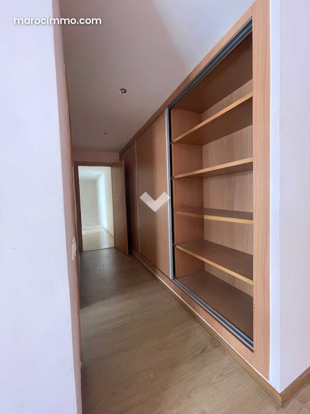 Appartement à Vendre de 143.0 m² à Casablanca, Plateau — 3