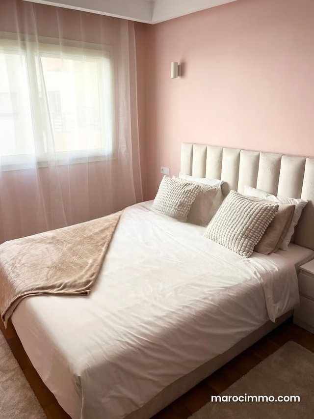 Rent an apartment in West Bourgogne. 2 large rooms. Fully furnished. — 2