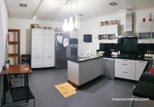 Location d'un appartement à Gauthier. Surface totale 300 m². Porte blindée, sécurité — 3