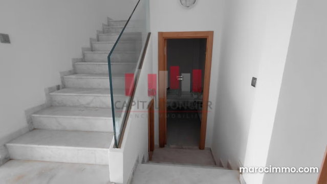 Villa neuve disponible — 4